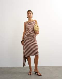 Stripe asymmetric skirt in brown
