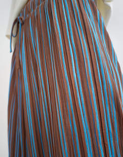 Model wearing Stripe drawstring crinkle trouser in brown