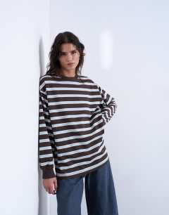Stripe long sleeve slouchy skater tee in chocolate