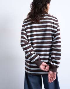 Model wearing Stripe long sleeve slouchy skater tee in chocolate