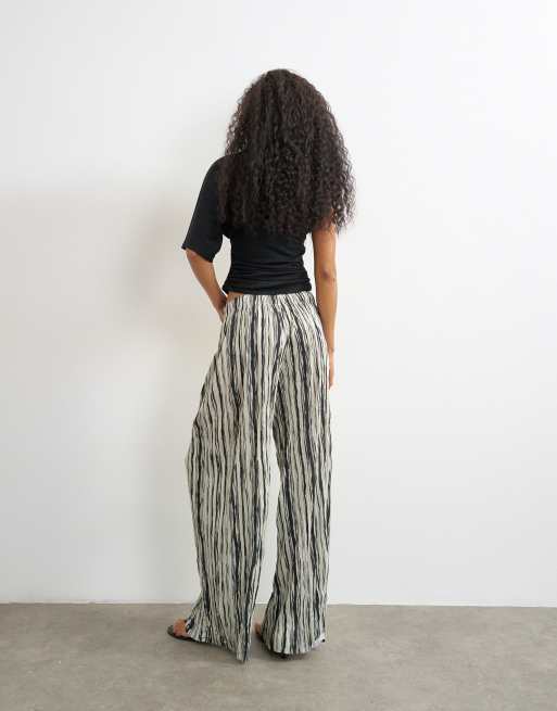 Topshop stripe plisse pants in black, 2 of 5