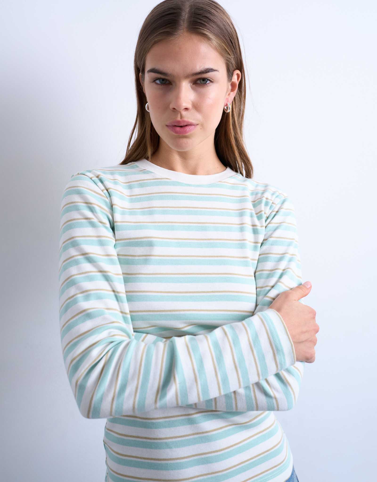 Повседневная футболка в полоску с длинным рукавом от Topshop цвета экрю