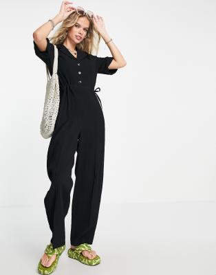 Topshop - Strukturierter, durchgeknöpfter Jumpsuit in Schwarz mit Kordelzug