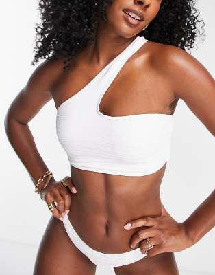 Topshop – Strukturiertes Bikinioberteil in Weiß mit One-Shoulder-Träger und Zierausschnitt  