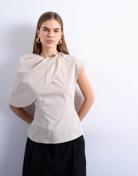 Topshop – Strukturiertes Cape-Oberteil in Austerweiß - view 1