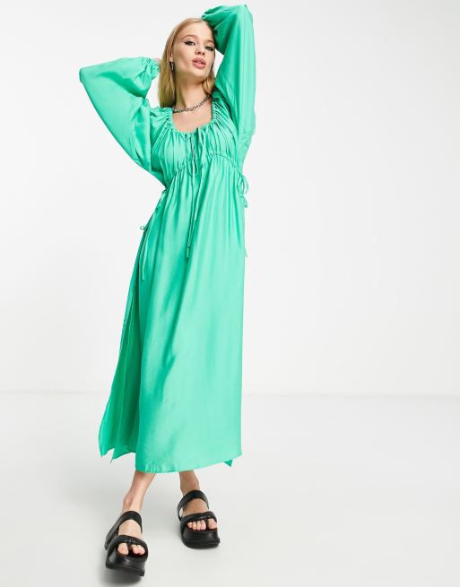 Topshop – Strukturiertes Midaxi-Kleid mit Raffung mit Kordelzug in Grün
