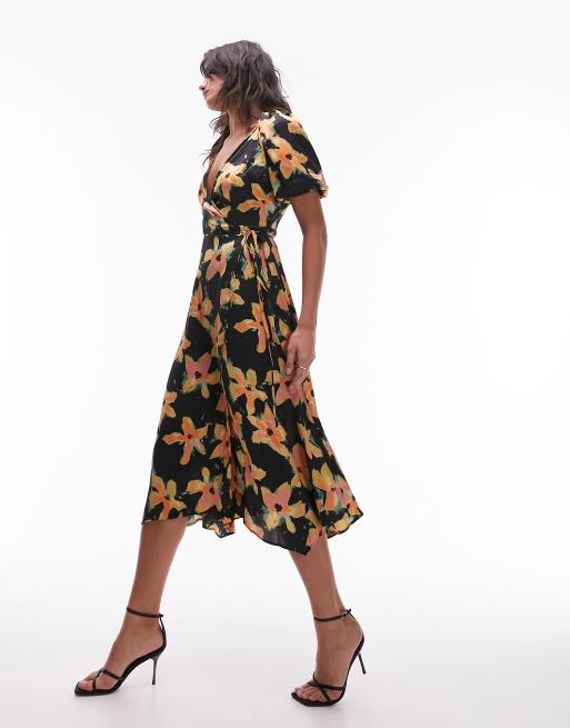 Topshop – Sukienka midi o kopertowym kroju w kwiatowy wzór