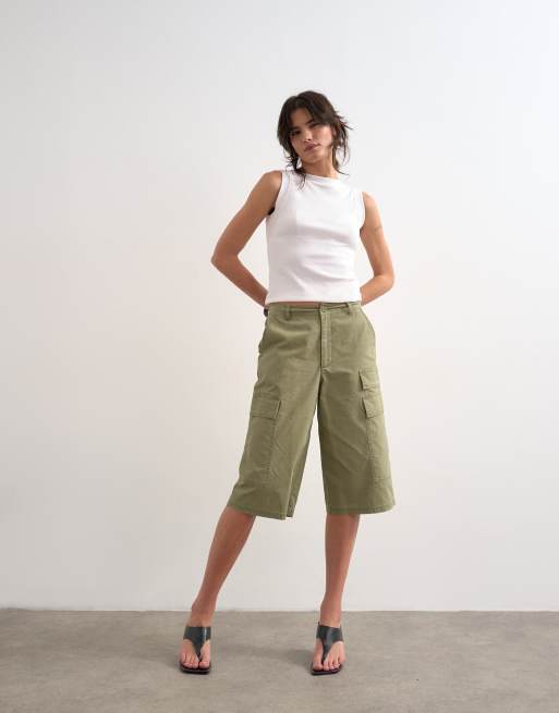 Topshop super long line ripstop cargo shorts in khaki, 2 of 5