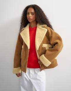 Super oversized faux shearling short jacket in beige