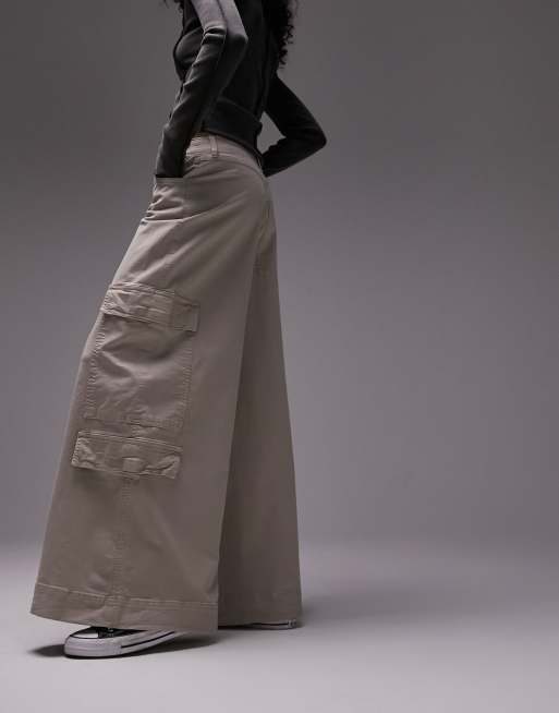 Topshop super oversized skate cargo trouser in stone, 3 of 4