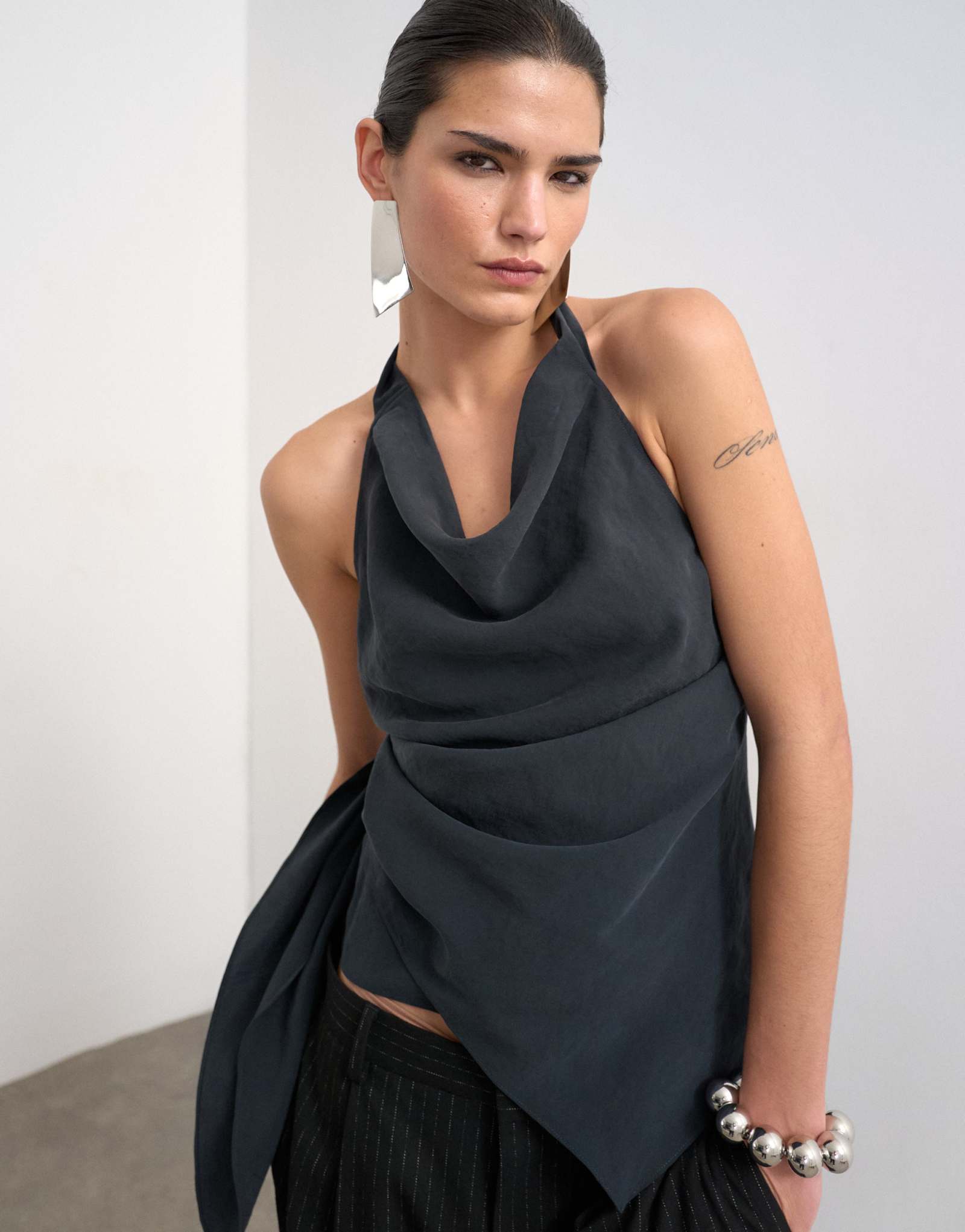 Черный топ на бретельках из сверхмягкого купро-материала Topshop черного цвета