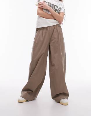 Topshop Super Wide Leg Pleated Poplin Pants In Sand-white