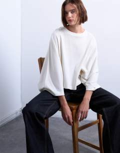 Super wide sleeve tee in ecru