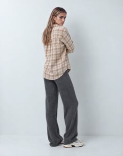 Model wearing Supersoft pleated wide leg joggers in charcoal
