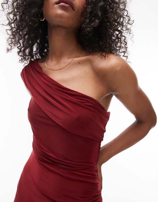 Topshop - Superzachte gedrapeerde maxi-jurk met blote schouder in rood, 3 van 4