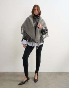 Susan fringe scarf in charcoal