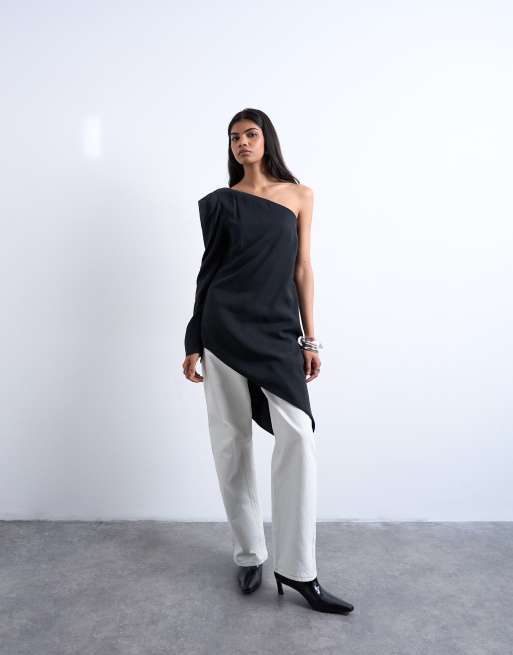 Topshop – Svart, asymmetrisk topp i cupro-material med axelvaddar, 3 av 4
