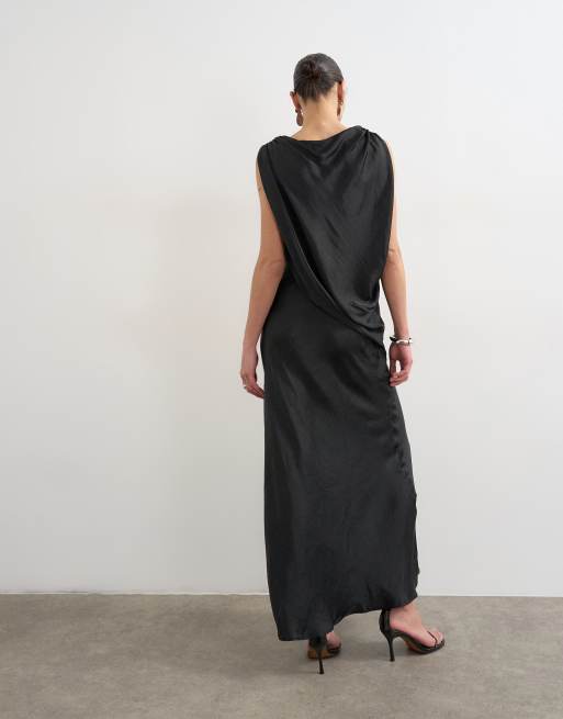 Topshop – Svart maxiklänning i satin med båtringning och drapering framtill, 4 av 4