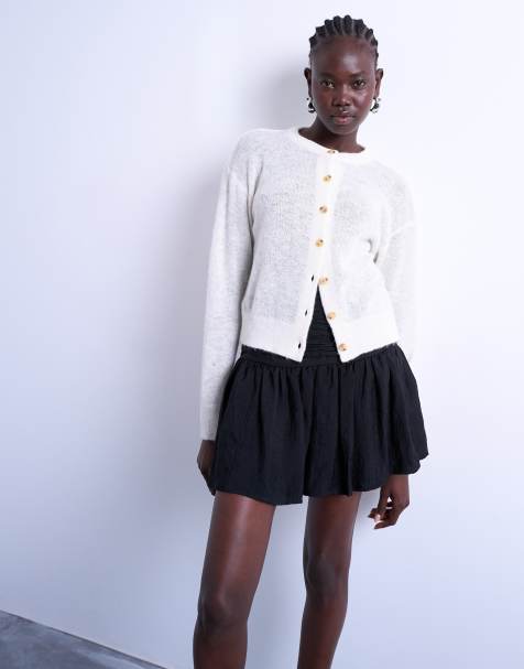 Topshop – Svart minikjol med sänkt midja - view 1