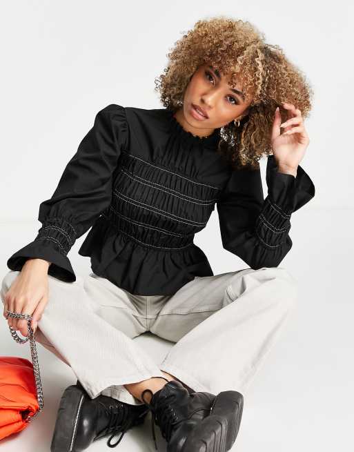 Topshop – Svart smockad poplinblus med hög ringning och synliga sömmar , 4 av 4