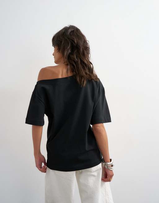 Topshop – Svart t-shirt med sänkt axelsöm, 4 av 4