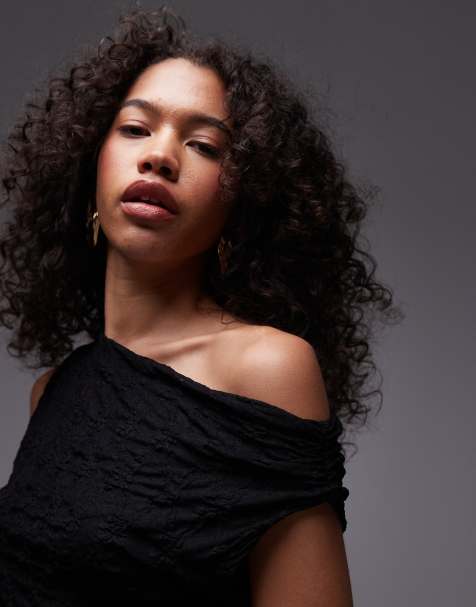 Topshop – Svart topp i spets med rak ringning - view 1