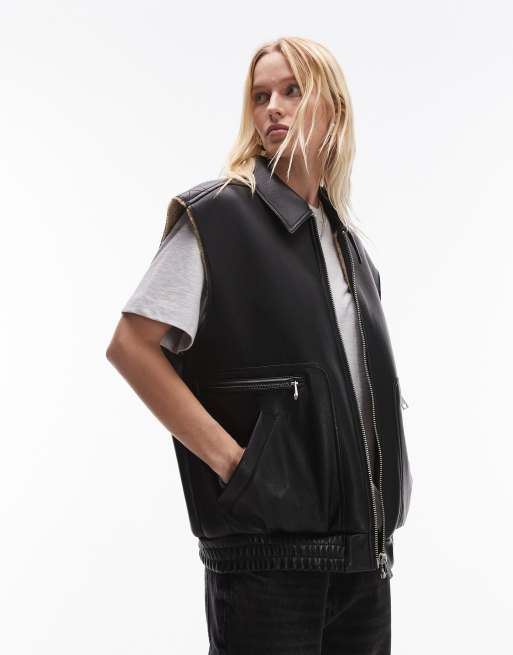 Topshop – Svart väst i fårskinnsimitation och läderimitation