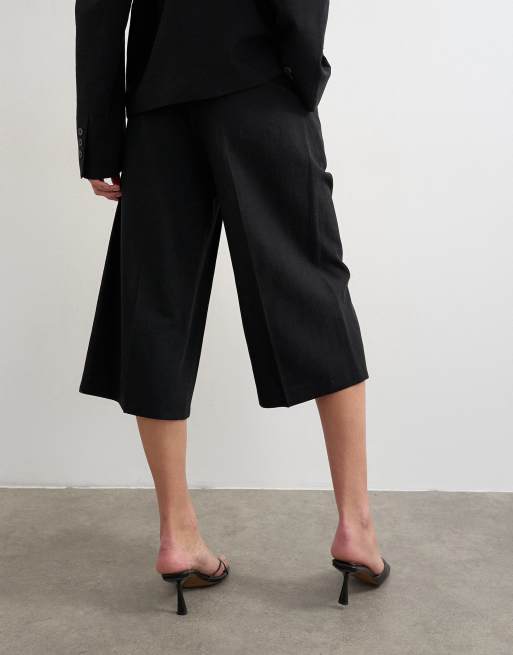 Topshop – Svarta culotte-byxor med låg midja, 2 av 5