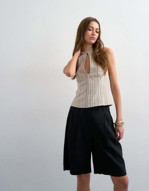 Topshop – Svarta, figursydda bermudashorts i linnetyg med oval design, 2 av 5