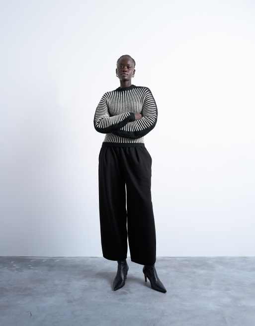 Topshop – Svarta mjukisbyxor i oversize med barrelben, 3 av 5