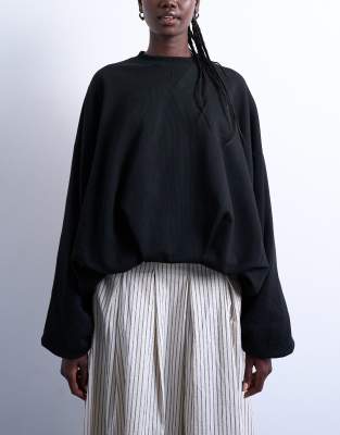 Topshop - Sweatshirt in Schwarz mit Ballonsaum