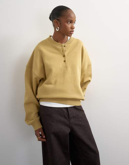 Topshop Sweatshirt mit Henley-Knopfleiste in sanftem Khaki, 3 von 4