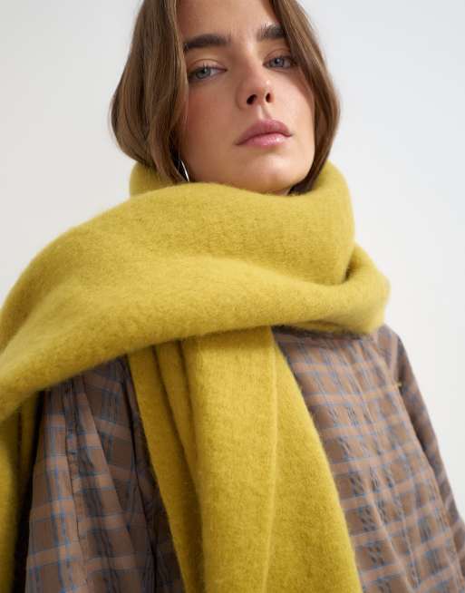 Topshop Sydney blanket scarf in chartreuse, 2 of 3