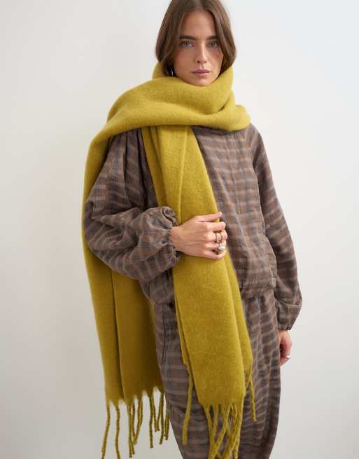 Topshop Sydney blanket scarf in chartreuse, 3 of 3