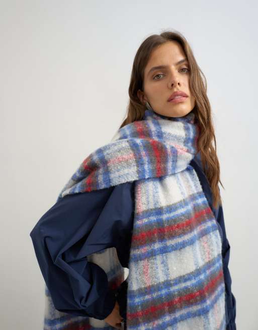 Topshop Sydney blanket scarf in cobalt check, 2 of 3