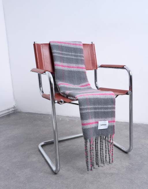 Topshop Sydney blanket scarf in grey & pink check, 2 of 3