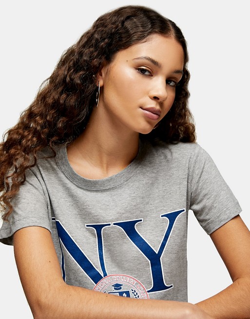 Topshop – Szary T-shirt z napisem „New York” DXID