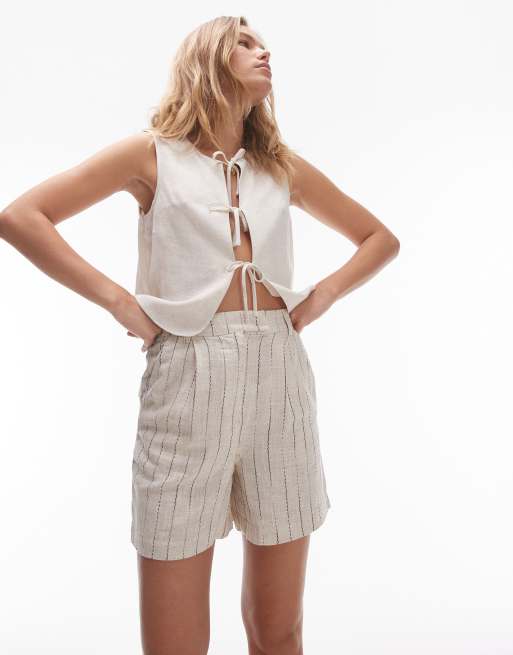 Topshop – Szorty o kroju boyfriend w kolorze ecru z ozdobnymi szwami