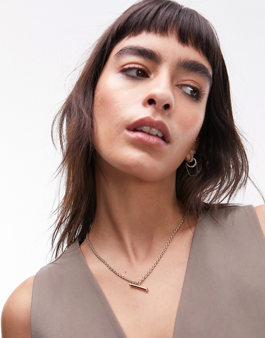 Topshop T-bar Pendant Twist Chain Necklace In Gold