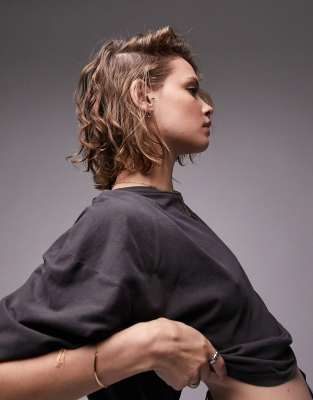 T-Shirt a maniche corte squadrata, colore nero - Topshop T-shirt donna  - immagine1