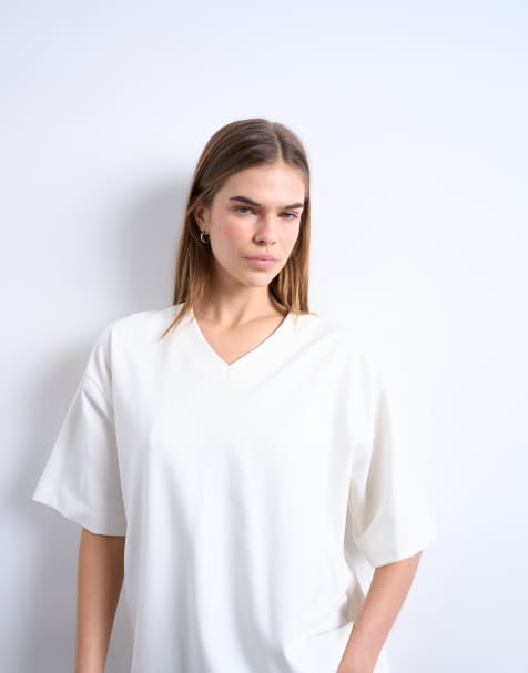 Topshop - T-shirt col V en maille interlock de qualité supérieure - Écru - view 1