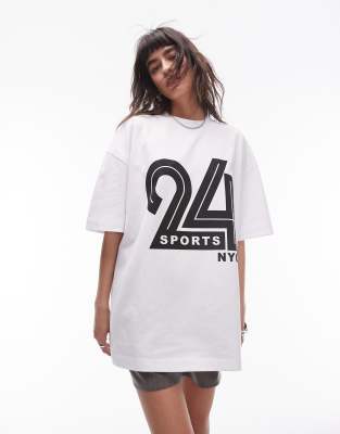 Topshop - T-Shirt in Weiß mit „24 Sports NYC"-Grafikprint