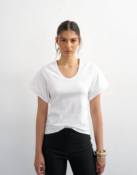 Topshop – T-Shirt in Weiß mit U-Ausschnitt und modellierter Form - view 1