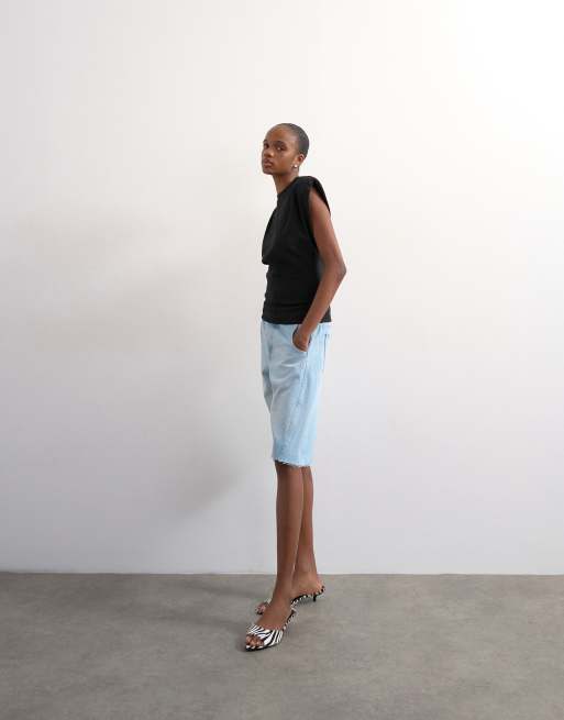 Topshop - T-shirt met schoudervullingen in zwart, 2 van 4