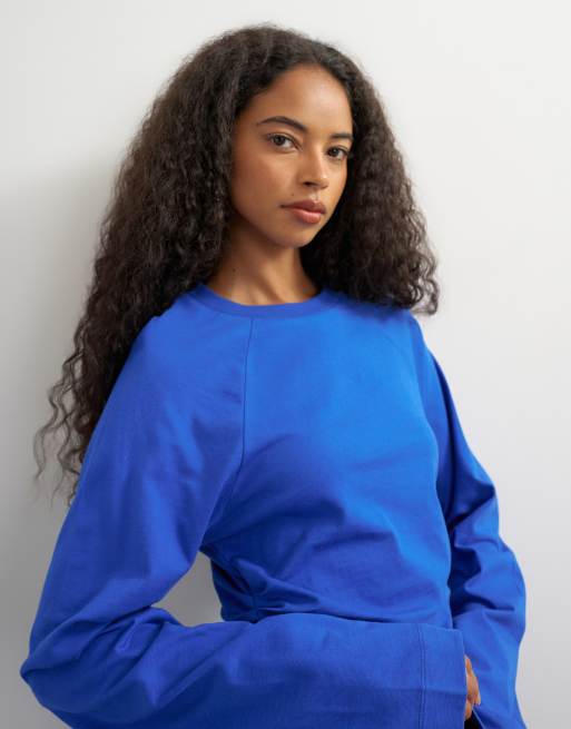 Topshop t-shirt raglan à manches longues cintré à la taille en cobalt, 2 de 4