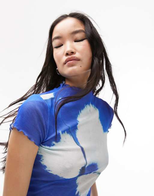 Topshop - T-shirt van mesh met kapmouwtjes en vervaagde bloemenprint in blauw