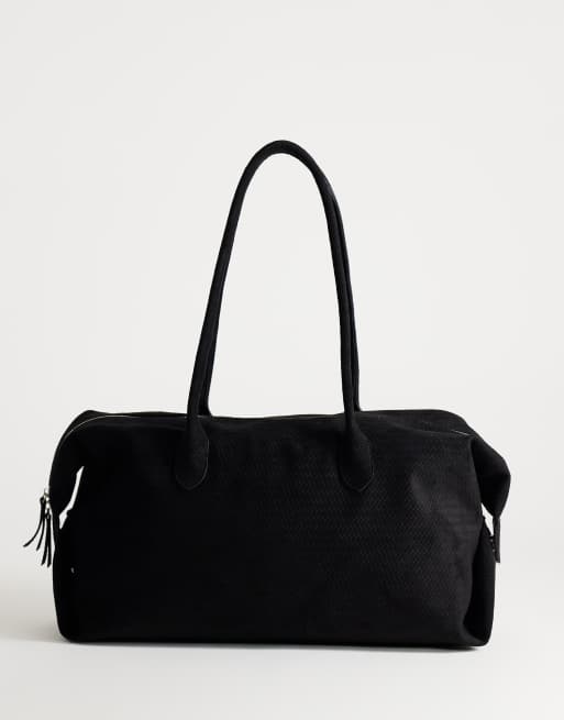 Topshop Tabby large suedette weekend bag in black weave, 4 of 4