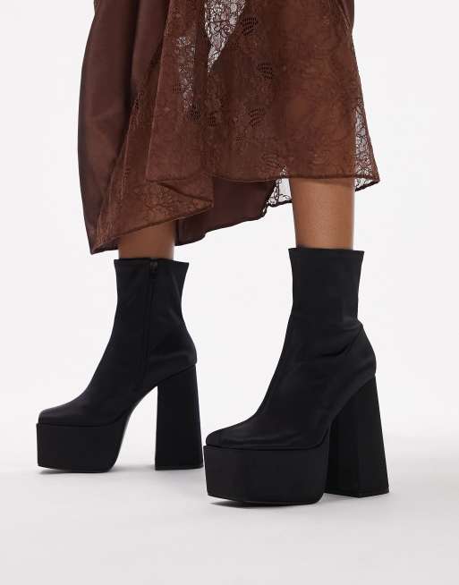 Topshop – Tabby – Stiefel in schwarzer Satin-Optik mit hoher Plateausohle, 4 von 4