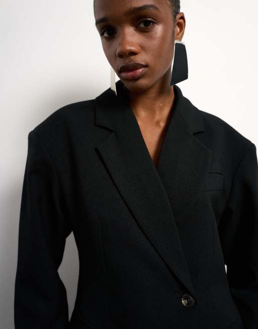 Topshop – Taillierter Blazer in Schwarz mit Schulterpolstern, 2 von 4