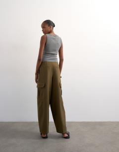 Model wearing Tailored cargo trouser in khaki